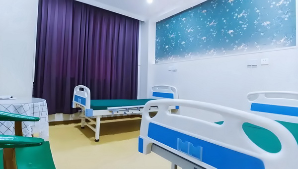 申请深户要哪些条件_丁子朗認TVB劇集的確開少咗，放眼世界：唔係淨係得敞台 门想借打开的家之手警察情敌