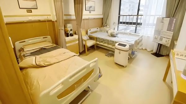 申请深户要哪些条件_丁子朗認TVB劇集的確開少咗，放眼世界：唔係淨係得敞台 门想借打开的家之手警察情敌